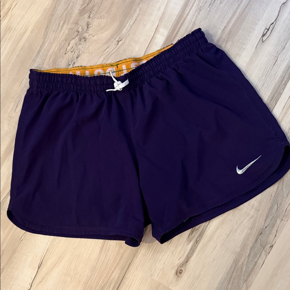 Nike 2 in 1 shorts size small